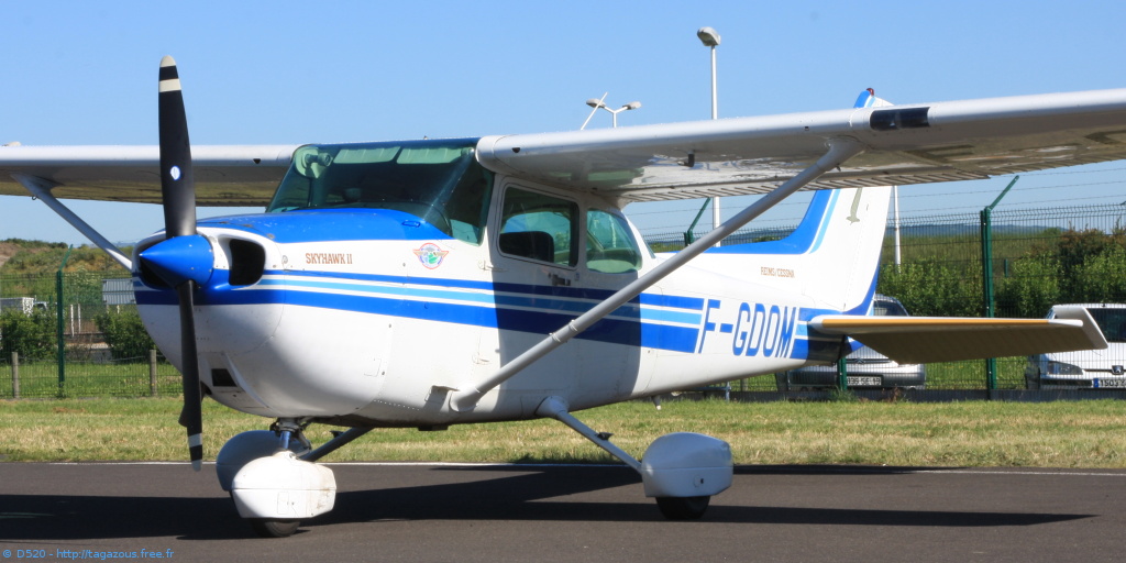 Aéroclub d'Auvergne partenaire de l'aéroport de Clermont-Ferrand